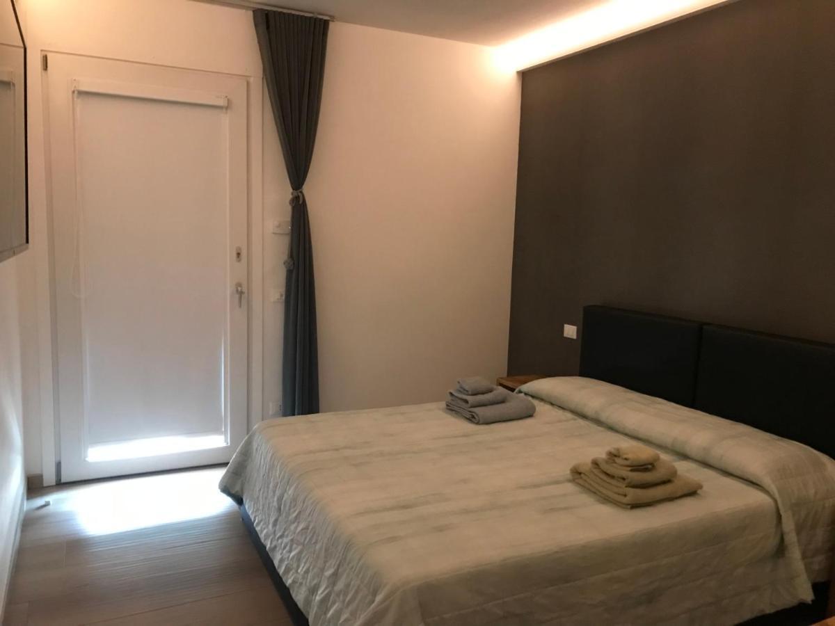 Dimora Aurora Hotel ปาสเตร็งโก ภายนอก รูปภาพ
